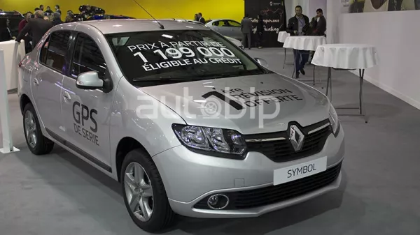 Salon Alger 2016 Renault Seule La Symbol Disponible