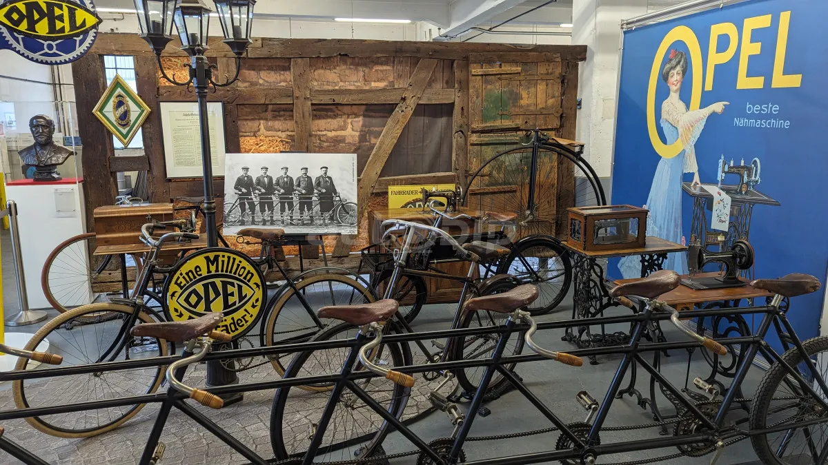 الحفاظ على التقاليد، واعتناق الدقة: رحلة في تراث أوبل الغني