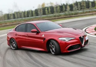 ألفا روميو جوليا تتحصل على جائزتين في &quot;Sport Auto Award 2018&quot;