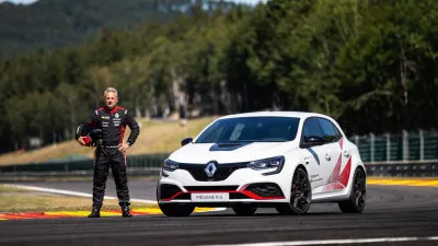 Après le Nurburgring, la Mégane RS Trophy-R triomphe au Spa Francorchamps