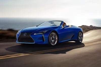 Lexus a dévoilé la version cabriolet de son coupé LC 500, au Los Angeles Auto Show.