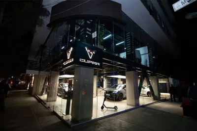 CUPRA inaugure le premier Flagship Store de son histoire au Mexique