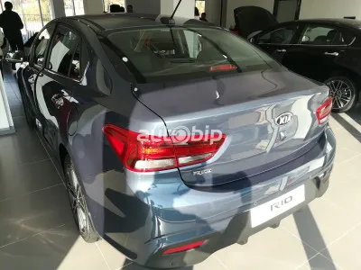 La Kia Rio Sedan disponible chez Kia Al Djazair