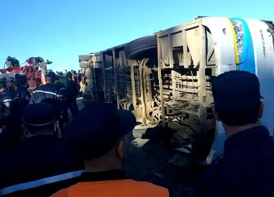 هلاك 8 أشخاص و جرح 22 في انقلاب حافلة لنقل المسافرين بسوق أهراس