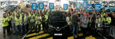 Renault convertit l'usine de Flins à l'économie circulaire