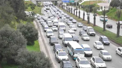 دراسة مشروعي مرسومين حول التصريح بالمنفعة العمومية لإنجاز إزدواج طرق ولائية بالعاصمة