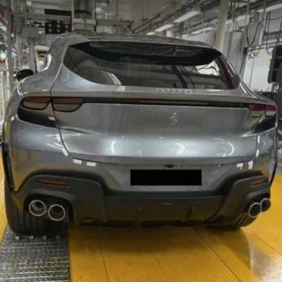 Ferrari : Photos du SUV Ferrari en fuite sur le net