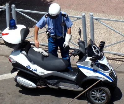 أمن ولاية الجزائر ينظم حملة تحسيسية لفائدة سائقي الدراجات النارية