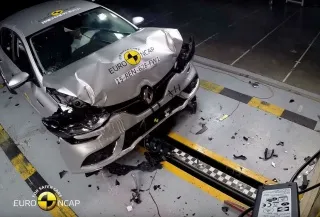 Renault Megane 4 et Talisman : 5 étoiles à l’EuroNCAP
