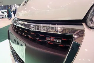 Salon Oran 2015 / Peugeot : La sportivité à l’honneur avec la 208 GT Line et GTi 