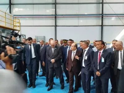 الوزير الأول يشرف بولاية المسيلة على تدشين مصنع لإنتاج بطانات الفرامل