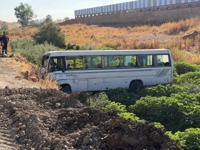 قسنطينة: وفاة 6 أشخاص وإصابة 18 آخرين في حادث انحراف حافلة لنقل العمال
