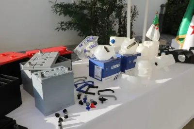 Le ministre de l’Industrie visite l’unité FORCE PLASTIQUE à Aïn M’lila, dans la wilaya d’Oum El Bouaghi