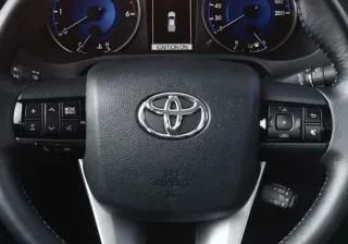 Toyota rappelle près de 6 millions de voitures pour airbags défectueux