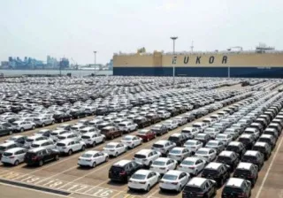 Licences d’importation : les concessionnaires automobiles peuvent dés aujourd’hui déposer leurs dossiers