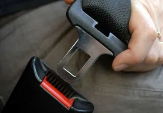 Ceinture de sécurité à l’arriére : qui est concerné ?