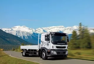 Usine Tata Daewoo- Peng Pu Algérie de Chlef : Sortie du premier camion plateau Daweoo Maximus