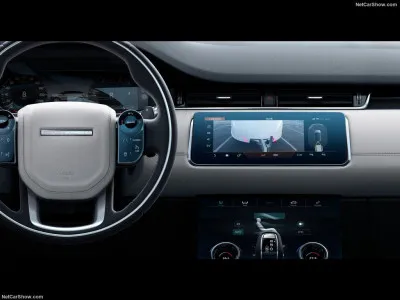 Le Range Rover EVOQUE remporte le prix du plus bel intérieur au Festival Automobile International