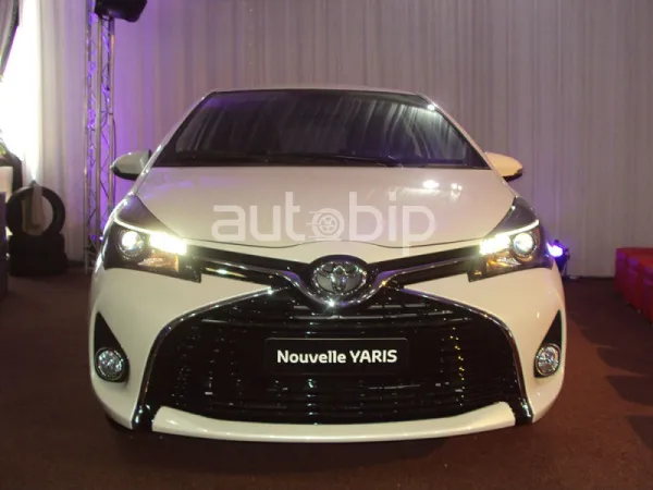 Nouvelle Toyota Yaris Lounge avec boite de vitesse "CVT"
