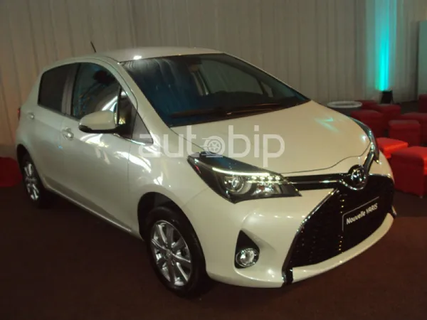 Nouvelle Toyota Yaris Lounge avec boite de vitesse "CVT"