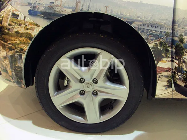 Autowest 2014 / Renault : Symbol Made in Algeria à partir de 1 200 000 da TTC