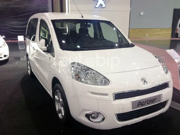 Tarifs 2015 Chez Peugeot sur la série "Fennec Legend"