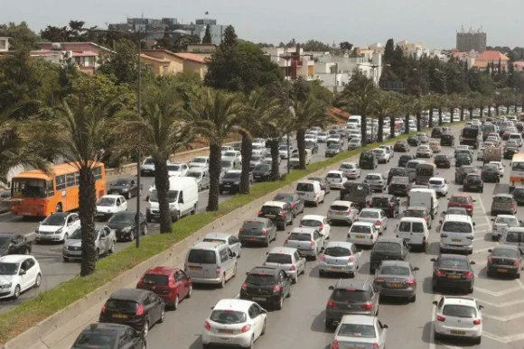 نصوص جديدة لتعزيز أمن الطرقات قريبا