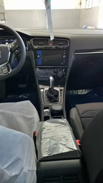 سوفاك/ فولكسفاغن الجزائر: توفر جولف كارات عند الطلب، بسعر 5.300.000 دج بكل الرسوم