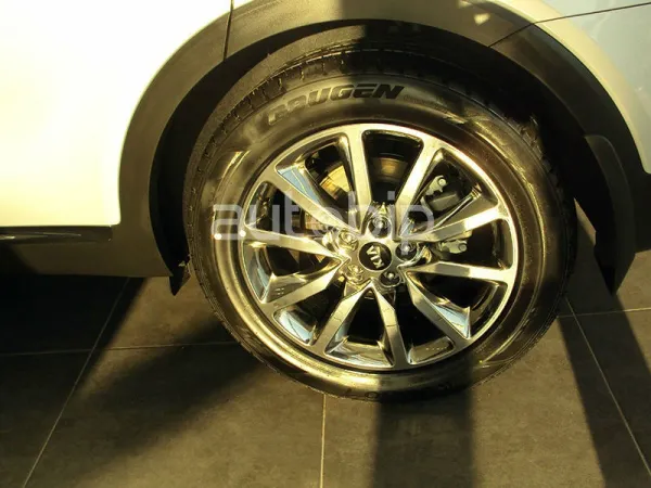 كيا موتورز الجزائر: خصم 200.000 دج على سورنتو