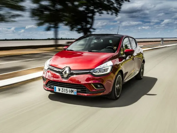 رونو كليو 4 صنع بلادي: محركات 0.9 ل TCe بقوة 90 حصان، 1.5 ل dCi بقوة 90 حصان و 110 حصان على جي تي لاين