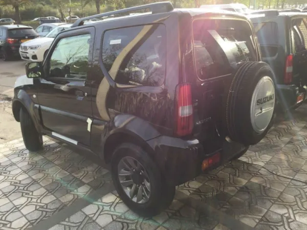 عرض سوزوكي جيمني الجديدة للبيع بسعر 3.850.000 دج لدى وكيل سيارات متعددة العلامات