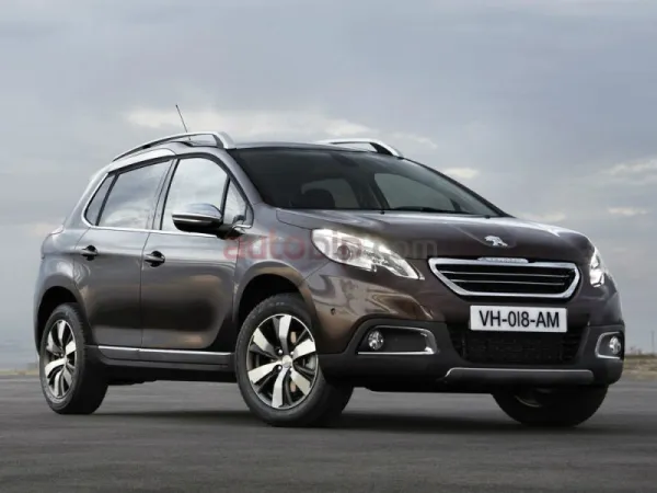 Salon d'Alger 2013 : La nouvelle Peugeot 2008 et le coupé RCZ
