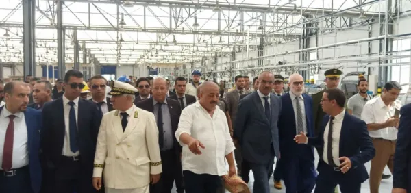 وزير الداخلية في زيارة لمصنع سوزوكي في سعيدة