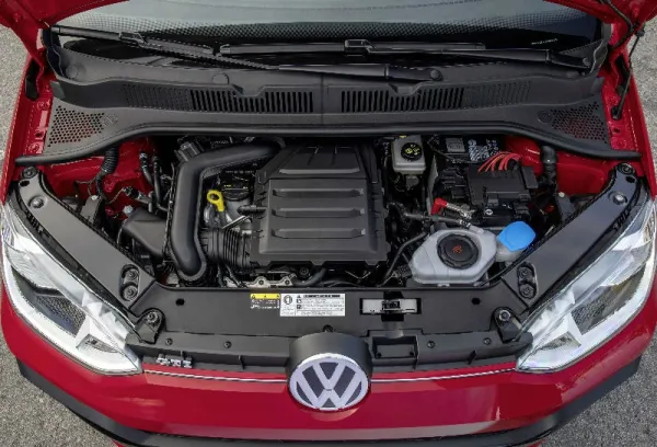 اختيار محرك أب! جي تي إي الجديدة 1.0 TSI المحرك الدولي للعام 2018