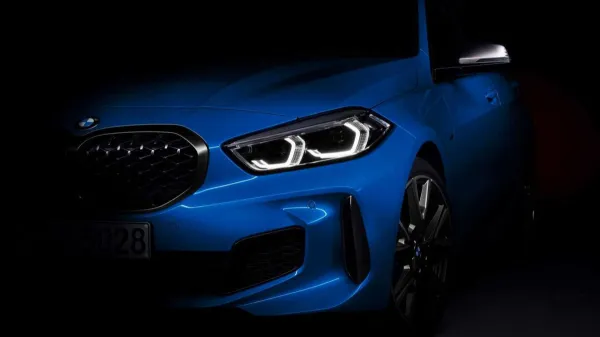 سيارة BMW 1 Series تظهر بدون تمويه