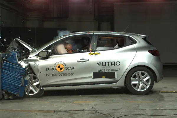 5 étoiles au crash test EuroNCAP pour la nouvelle Clio 5