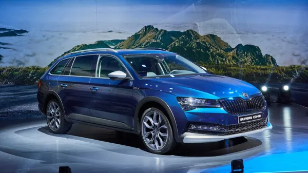 Skoda présente la Superb hybride rechargeable