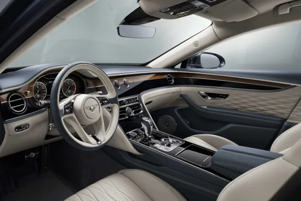 Bentley dévoile la nouvelle Flying Spur