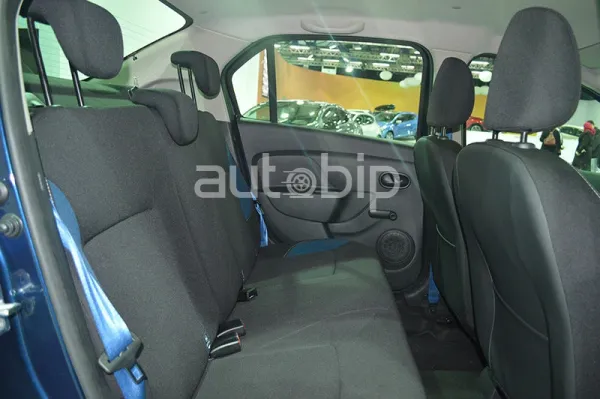 Salon Auto Alger 2015 / Dacia : Série limitée "TEN" sur Logan, Sandero et Duster
