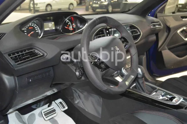 Salon Auto Alger 2015 / Peugeot: La nouvelle 308 GT-Line fait son show