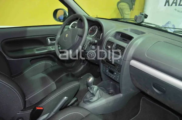 Salon Auto Alger 2015 / Renault: La Clio Campus à partir de 1.175.000 DA