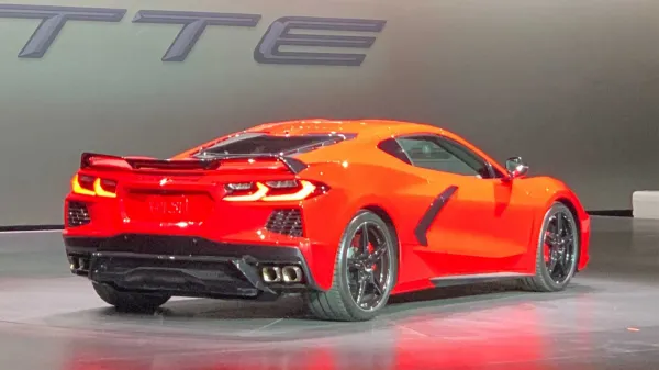 Chevrolet Corvette C8 2020, la première Corvette à moteur central arrière