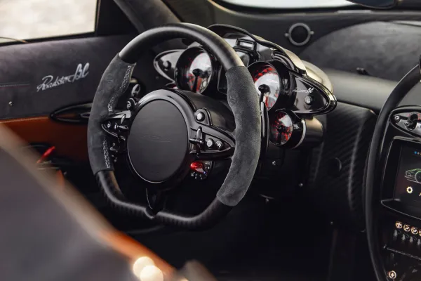 Pagani dévoile sa Huayra Roadster BC et ses 802 chevaux