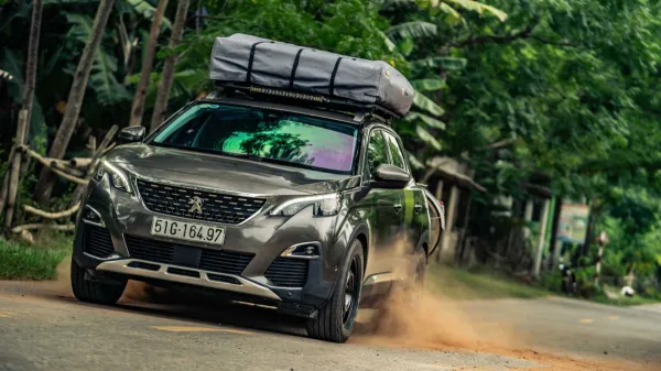 Le Peugeot 3008 dans sa tenue de tout-terrain