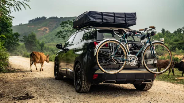 Le Peugeot 3008 dans sa tenue de tout-terrain