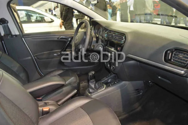 Salon Auto Alger 2015 / Peugeot: La 301 Pack Luxe à 1.499.000 DA