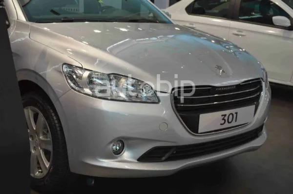 Salon Auto Alger 2015 / Peugeot: La 301 Pack Luxe à 1.499.000 DA