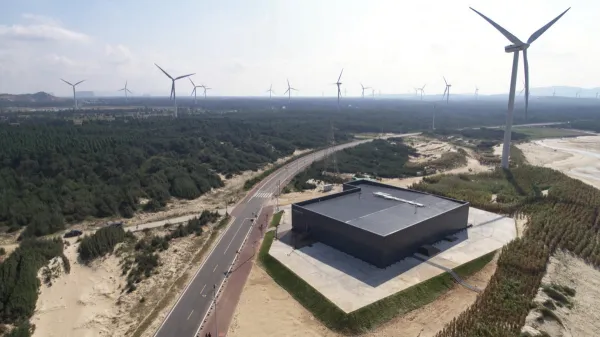 Porsche présente le Taycan, le premier véhicule électrique de la marque