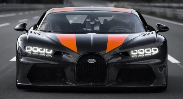 سيارة Bugatti Chiron تخطف لقب أسرع سيارة في العالم بتخطي سرعة 490 كيلومتر في الساعة