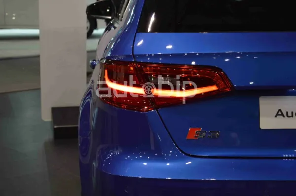 Salon Auto Alger 2015 / Audi: La S3 attire les foules